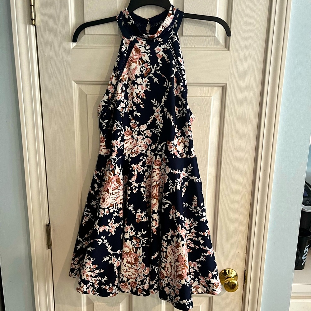 B Darlin flowery dress